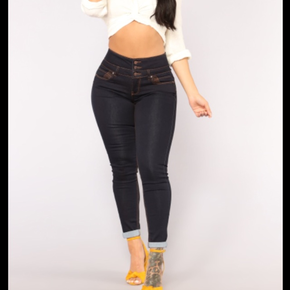 Detention Booty Lifting Jeans - Dark Denim NWT